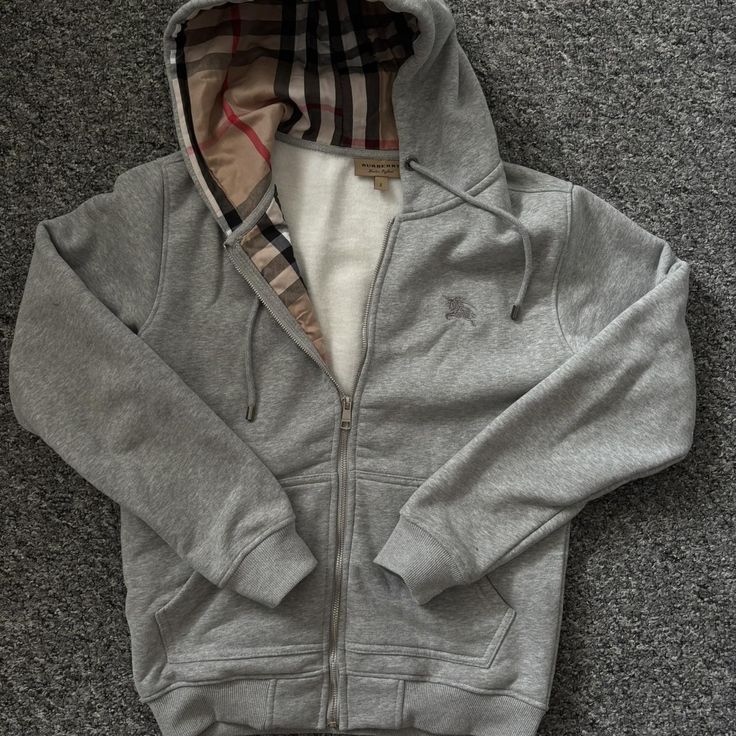Jackets/Zip Ups