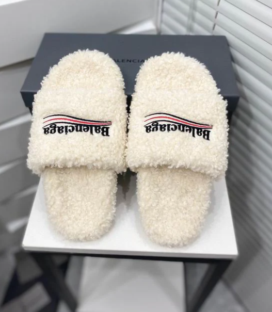 Balenciaga Slides